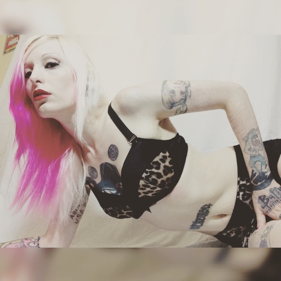 Women's cheetah print lingerie set, sz SM, Leg Ave - Picture 3 of 7